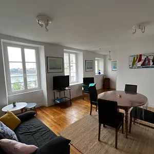 https://giraud-1-dinard.inbrittany.com